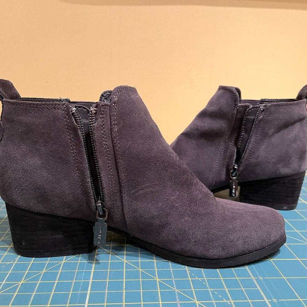 Blondo waterproof suede booties, zip up Size 7